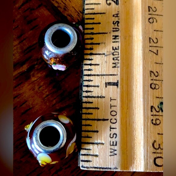 2-amber colored floral blown glass bracelet/ necklace spacer beads - Picture 10 of 10